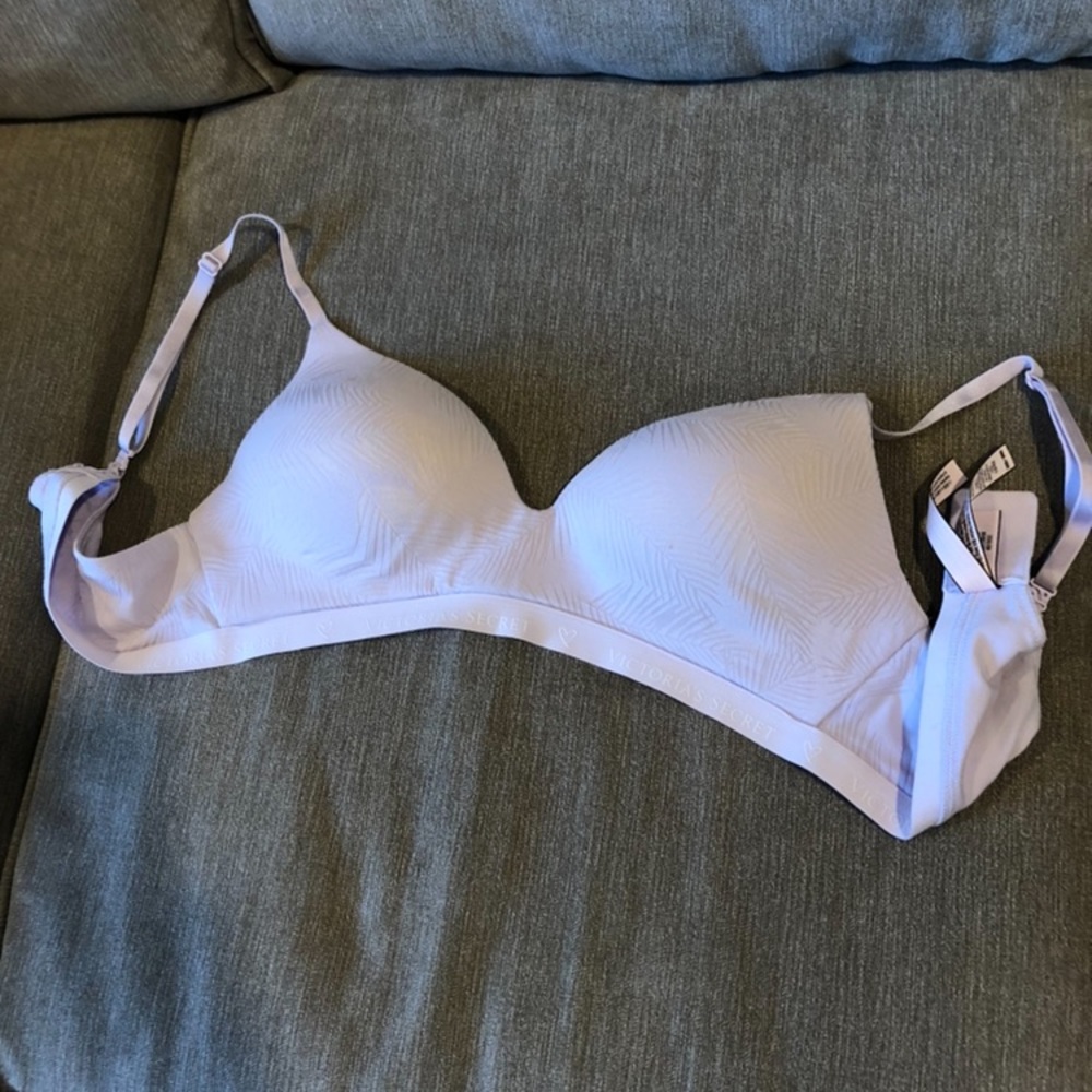 Victoria’s Secret bra 36b wireless